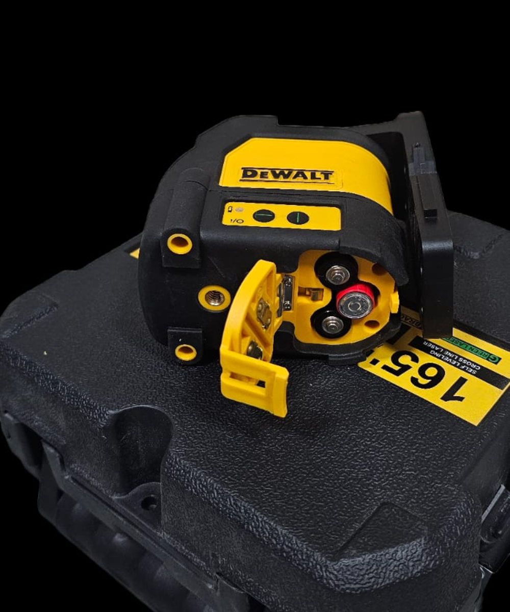 Dewalt 4 line laser level 25 Meter