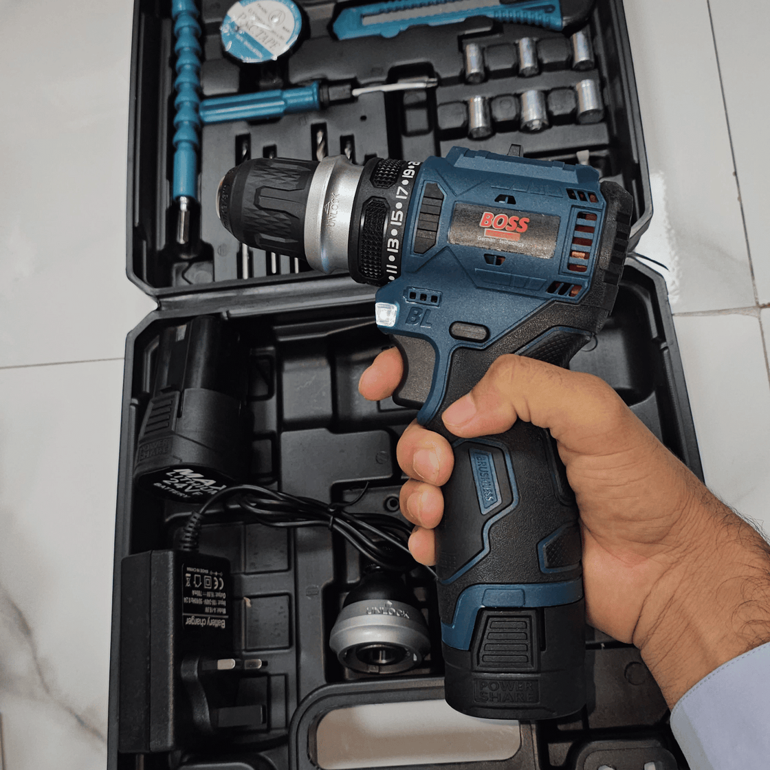 BOSS Cordless Screw Tighter Machine UAE