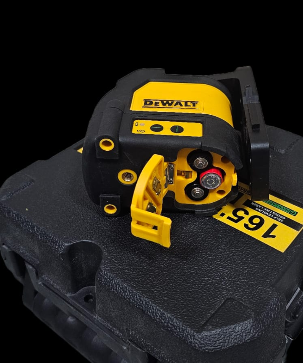 cross line laser level UAE Dubai Sharjah Abu Dhabi Leveling equipments